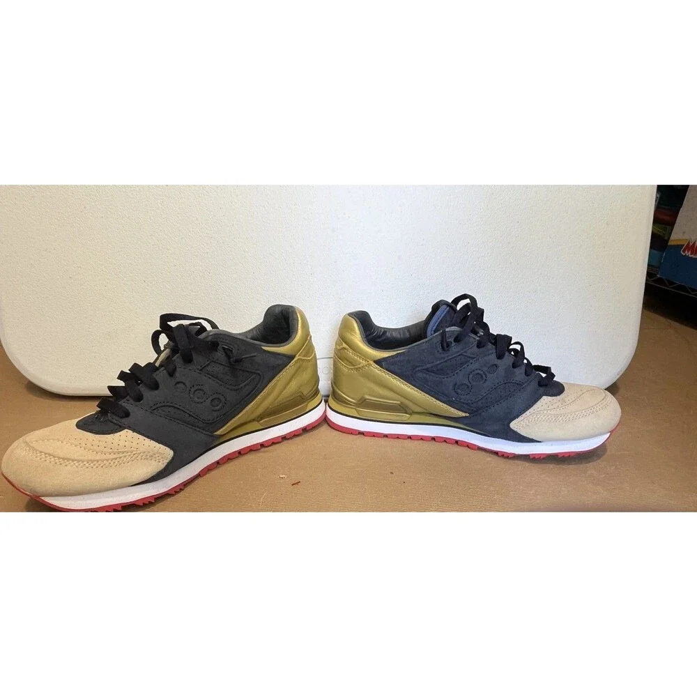 Saucony x Politics collab Courageous 
